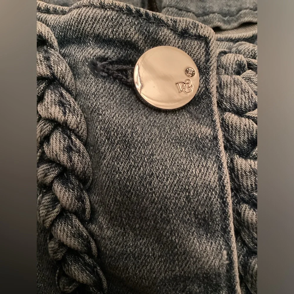 DG2 by Diane Gilman Classic Stretch Frayed Denim Jacket (L)* - Picture 5 of 11